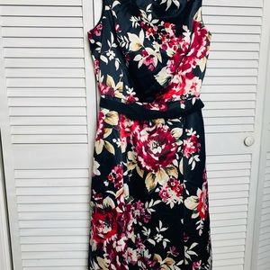 NWOT White House Black Market Floral Dress